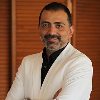 Photo of Dr. Arash Foroughi