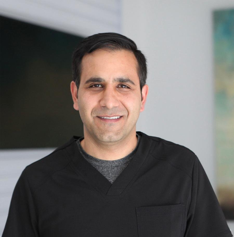 Photo of Dr. Arazm Farhangfar