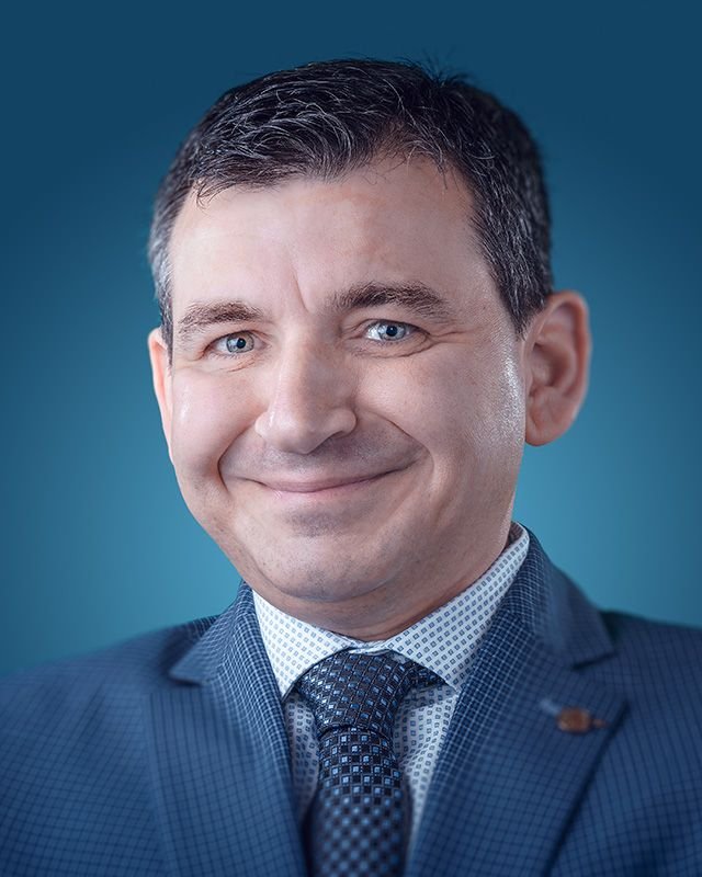 Photo of Dr. Ben Shahnazaryan