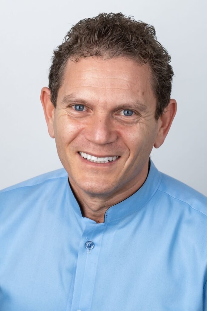 Photo of Dr. Derek Segall