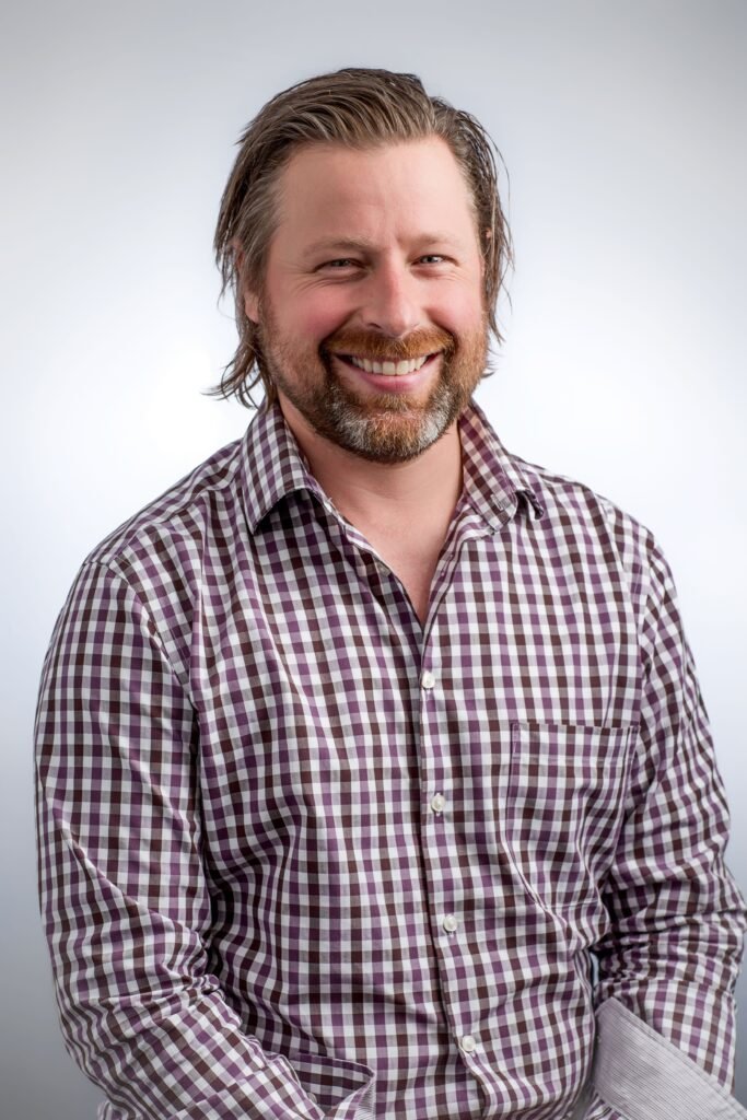 Photo of Dr. Gregory Elliott