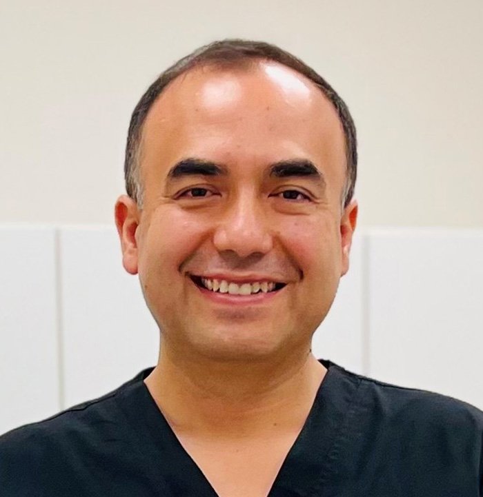Photo of Dr. Oscar Hernandez