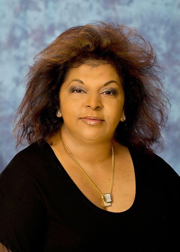 Photo of Dr. Rachel Navaneelan