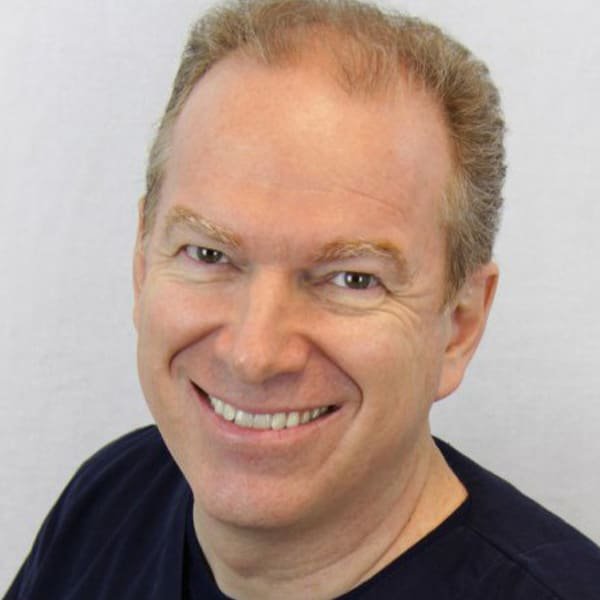 Photo of Dr. Scott Mackay