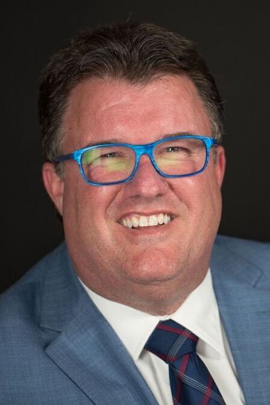 Photo of Dr. Scott MacLean