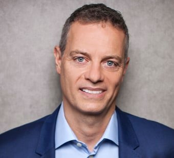 Photo of Dr. Shy Raubvogel