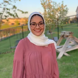 Photo of Dr. Yasmin Elzayat